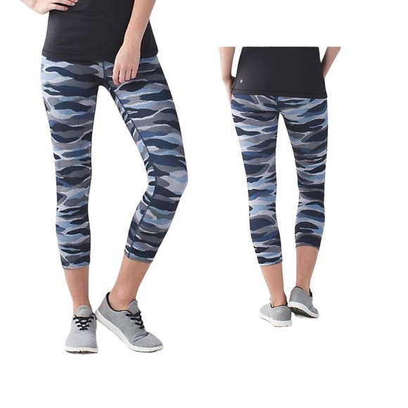 Lululemon Wunder Under Crop III mini coast Camo Deep Navy Multi 6 - Picture 1 of 8